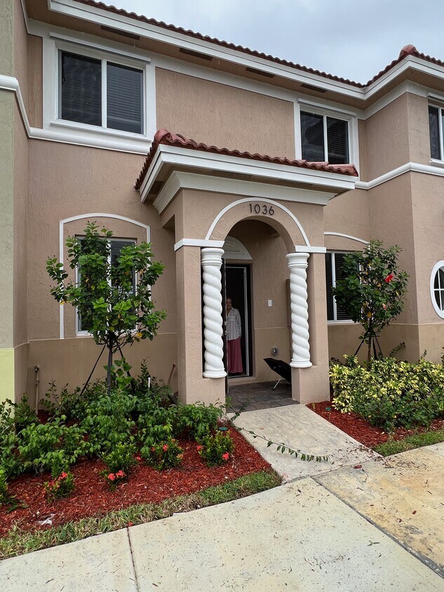 1036 SE 23rd Ave, Homestead, FL 33035 House Rental in Homestead, FL