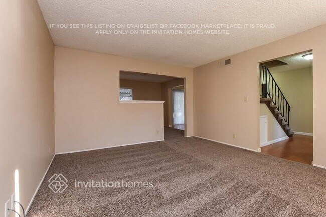 Foto del edificio - 4744 Rustic Rd