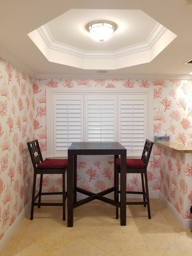 Foto del edificio - 251 Oleander Ave