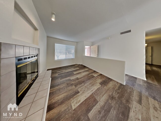 Foto del edificio - 4230 S Mayberry Pl