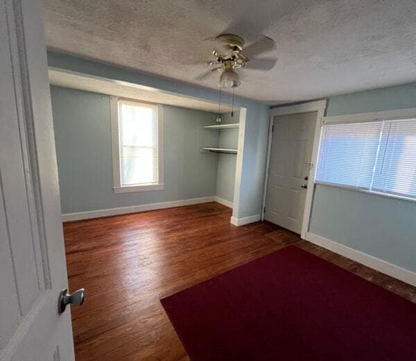Building Photo - 380 Cardinal Dr