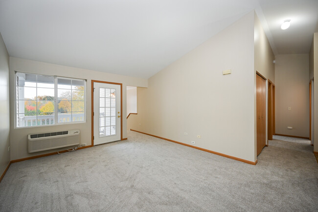 Building Photo - 1584 McClure Rd