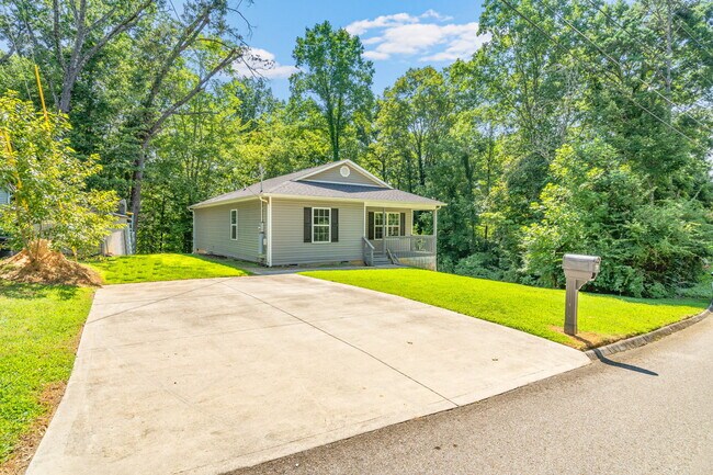 Building Photo - 2248 Quail Hollow Rd