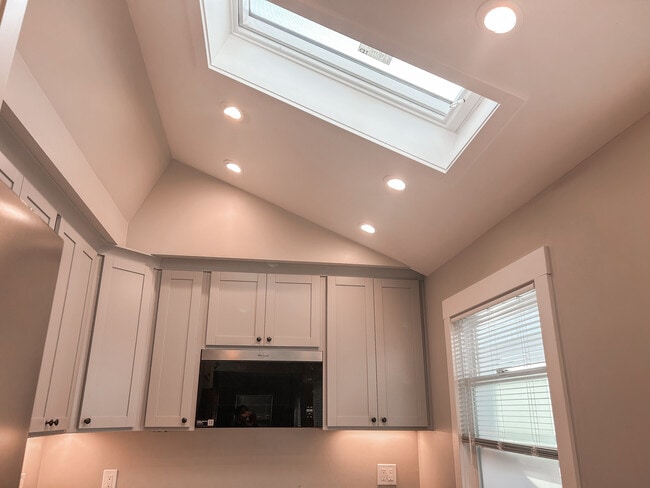 Building Photo - 1422 Seventh St