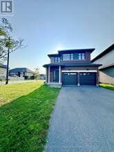 Building Photo - 532 Supernova St