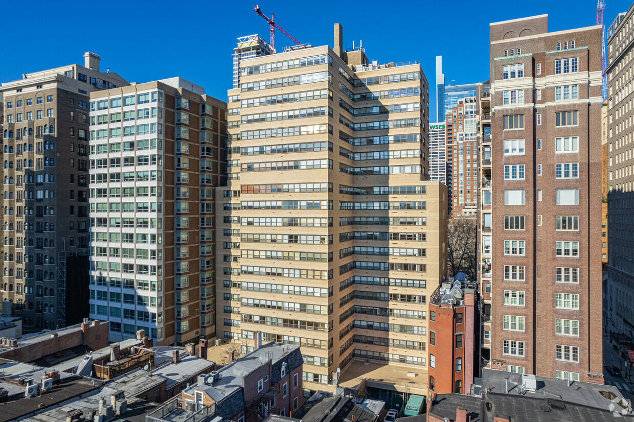 Primary Photo - Rittenhouse Savoy