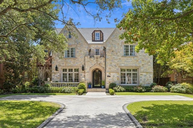 Foto principal - 3817 Colgate Ave