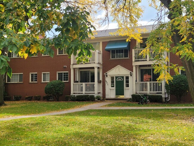 401 N. Eton - 401 N Eton St
