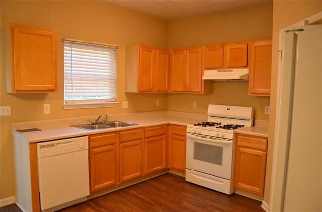 Foto del edificio - 3810 Verde Glen Ln