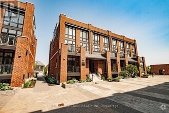 Building Photo - 1-211 Whitaker Wy