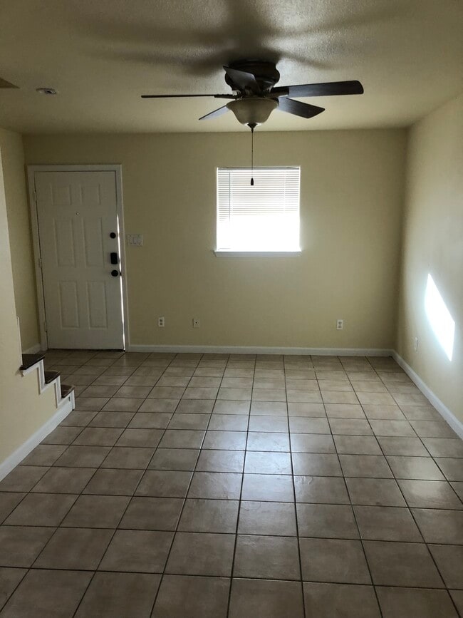 Living Room - 219 Jackson Ave