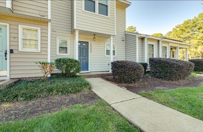 Foto del edificio - 3302 Comstock Rd