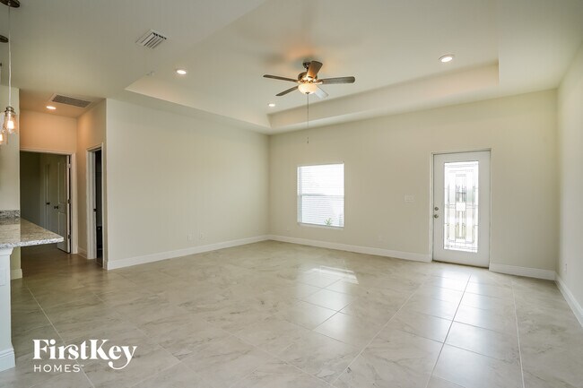 Foto del edificio - 1421 NW 11th Terrace