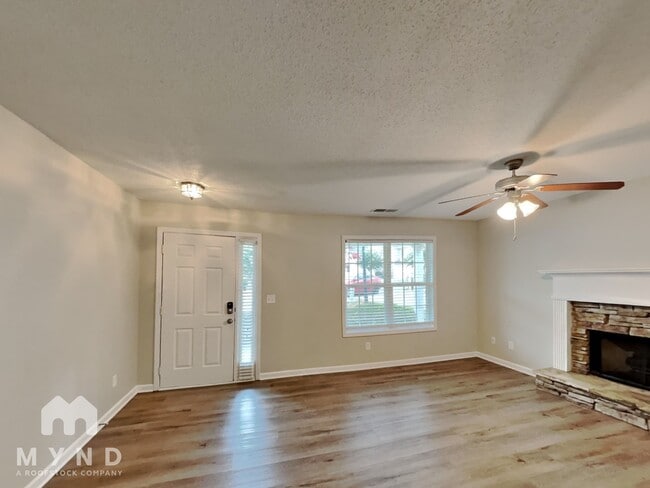 Building Photo - 323 Rosemont Ct