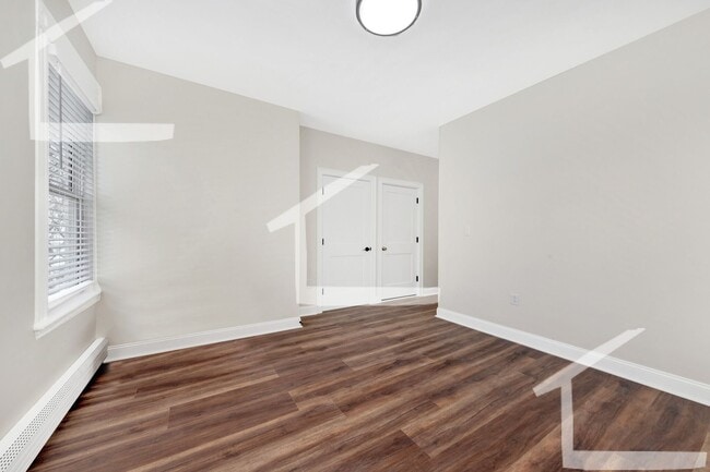 Photo - Nicely renovated, pet friendly 3 bed in So... House