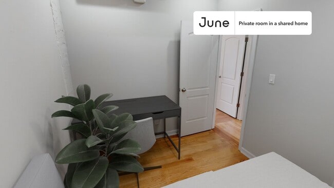 Building Photo - Room in Shared 3 bed/1 bath home