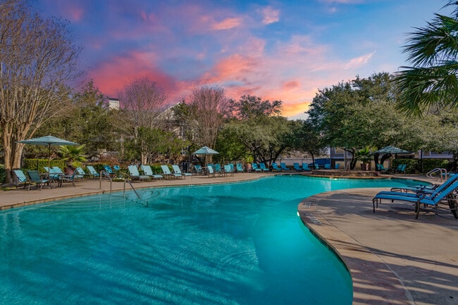 Building Photo - Stone Oak @ Parmer