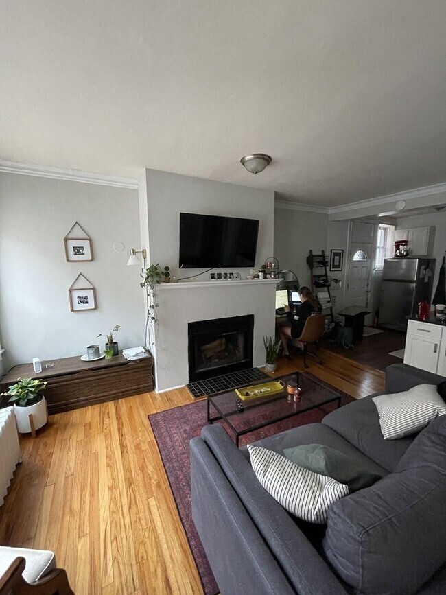Foto del edificio - 1 bedroom in Chicago IL 60657