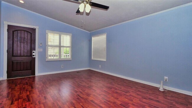 Foto del edificio - 10011 Berrybriar Ln