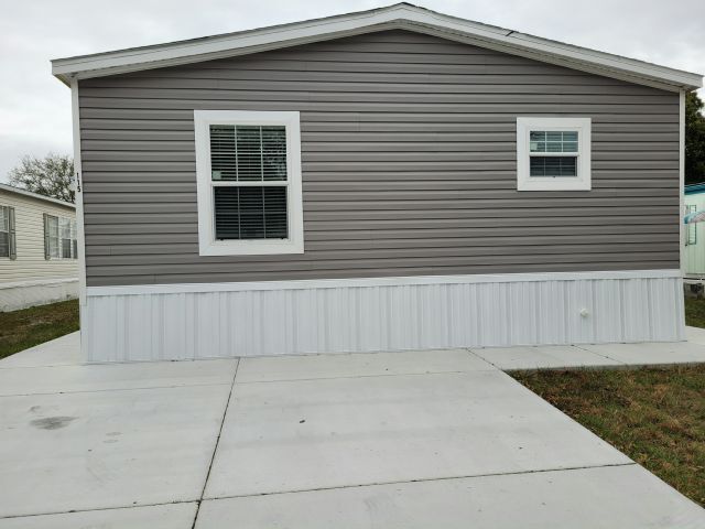 Building Photo - 115 NW 50th Ct