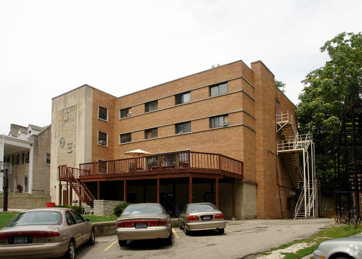 Building Photo - 174 E Woodruff Ave