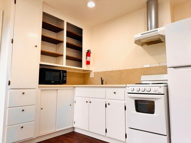 Foto del edificio - 1320 NW 27th St