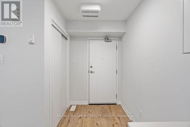 Building Photo - 301 Glenroy Gilbert Dr