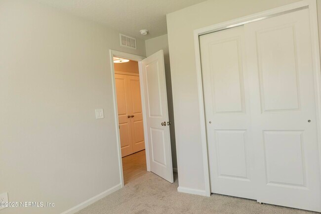 Foto del edificio - 5256 Sawmill Pt Wy