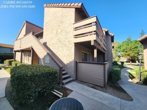 Building Photo - 1599 Border Ave