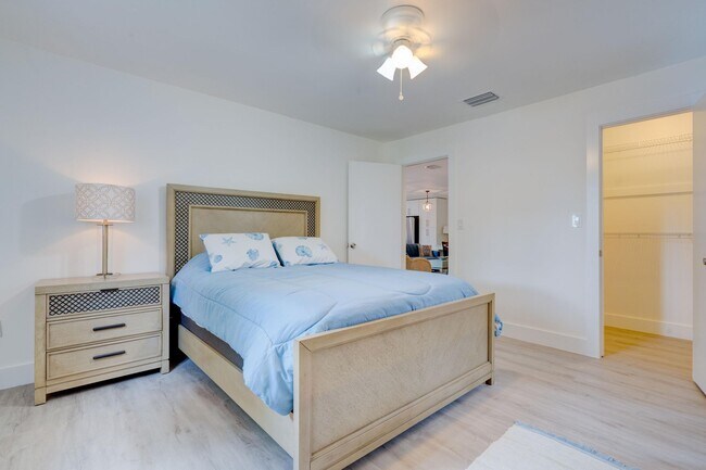 Building Photo - 1036 Coral Dr