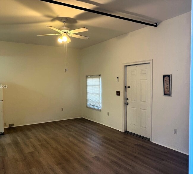 Foto del edificio - 340 Mendoza Ave