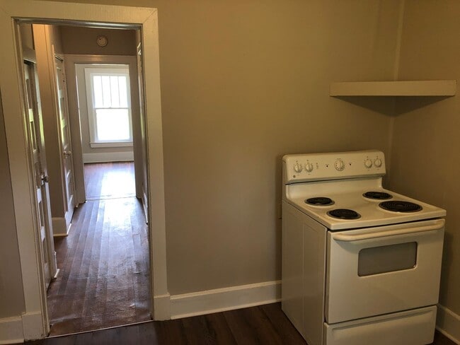 Foto del edificio - ****JUST REDUCED****495 Woodruff St. Court...