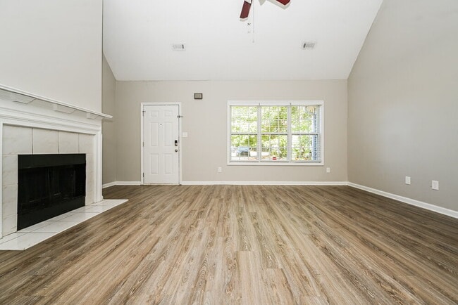 Foto del edificio - 195 Pecan Ridge Dr