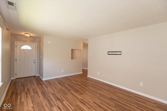 Building Photo - 1116 Cobra Dr