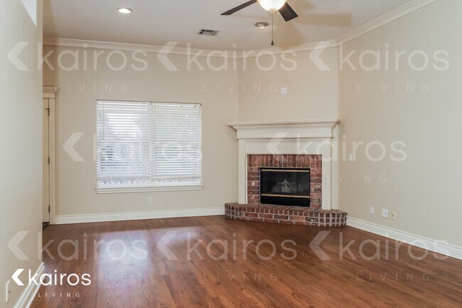 Building Photo - 1813 Del Simmons Drive