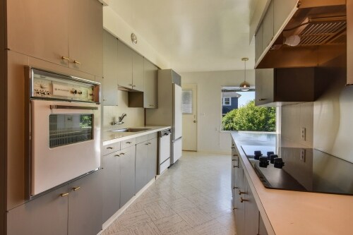 Building Photo - 4315 NE 44th St