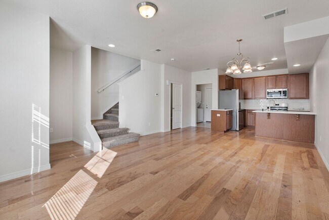 Foto del edificio - 3812 Manhattan Ave