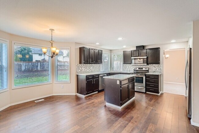 Foto del edificio - 19404 108Th Avenue Court E, Graham, WA, 98338