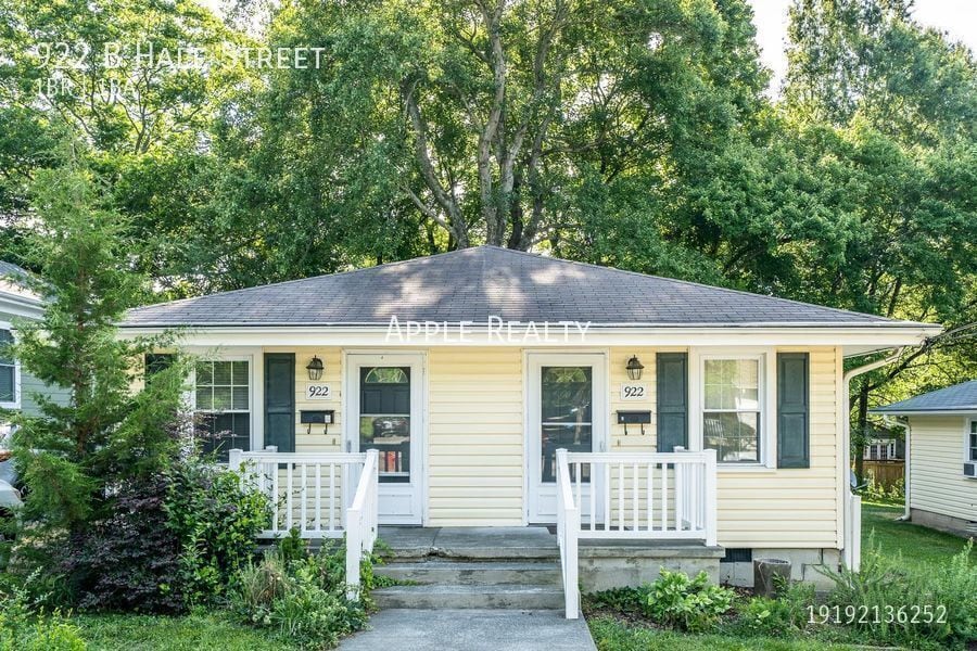 Photo - 922 B Hale Street