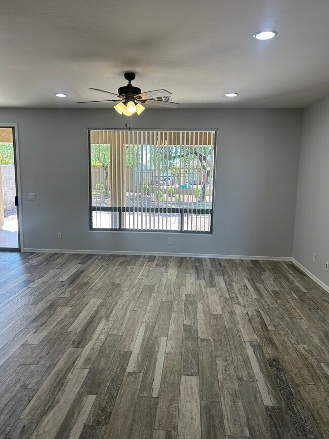 Foto del edificio - 4775 E Cloudburst Ct