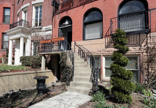 Foto del edificio - 1761 R St NW