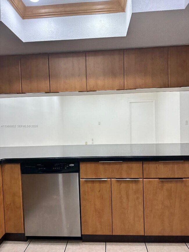 Foto del edificio - 7205 W 3rd Ave