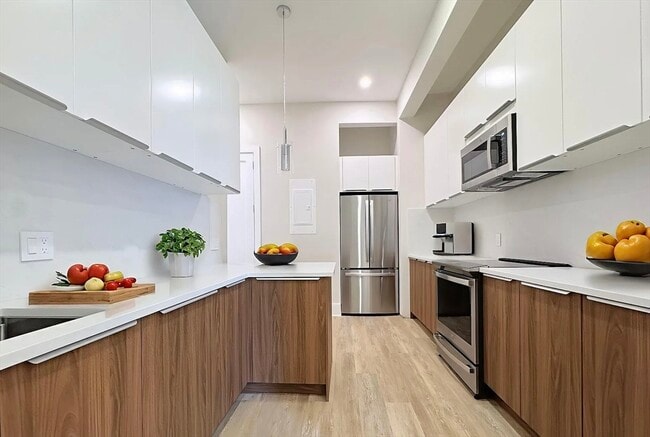 Building Photo - 271 Dartmouth St