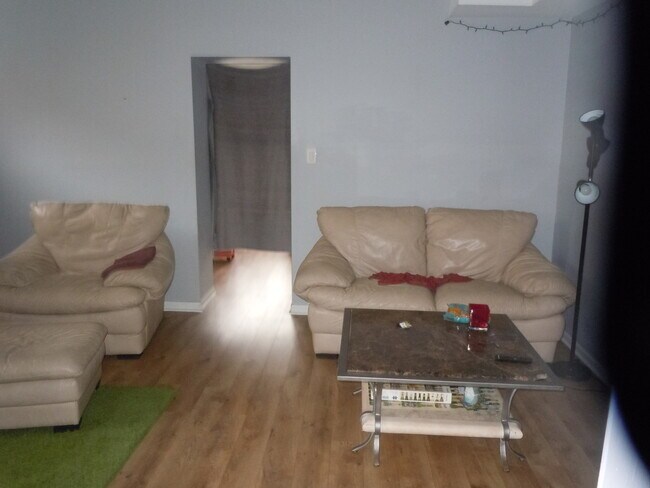 Foto del edificio - 3052 N Davlin Ct