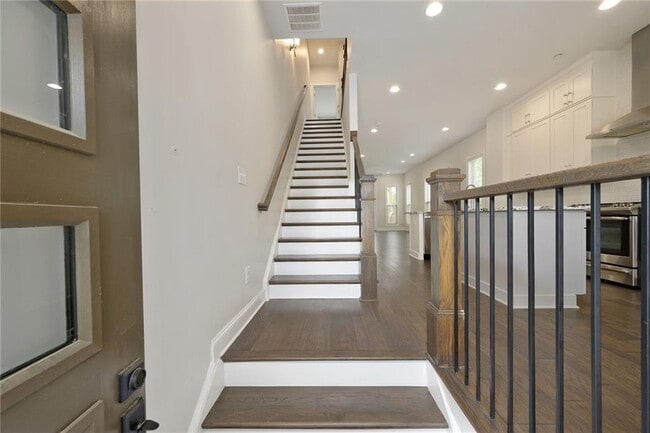 Building Photo - 4231 Deming Cir
