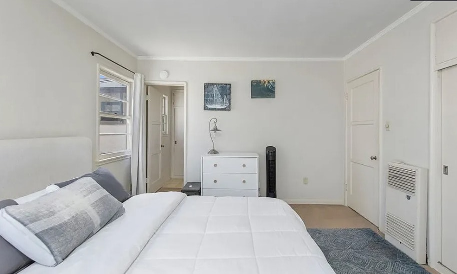 Building Photo - 3515 E 1st St