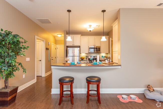 Interior Photo - The Ridges Of Cascade