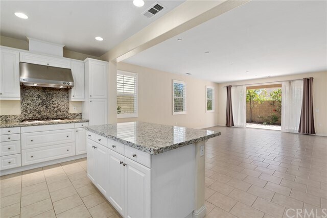 Foto del edificio - 124 Chiffon