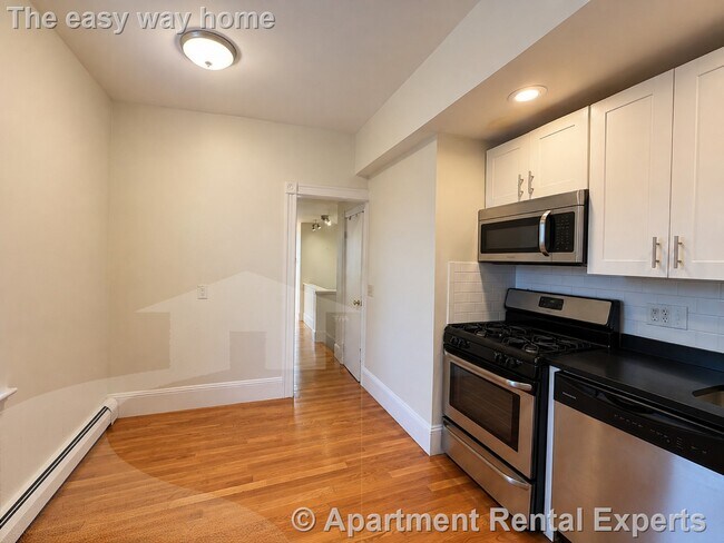 Photo - 45 Florence St Unit #3 Apartment