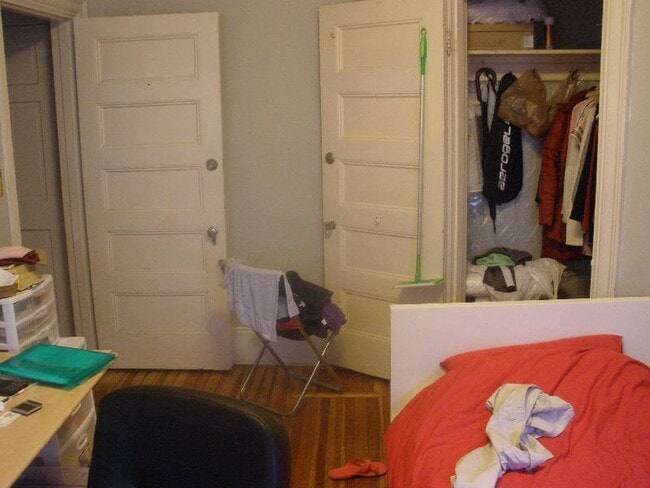 Building Photo - 533 Newbury St